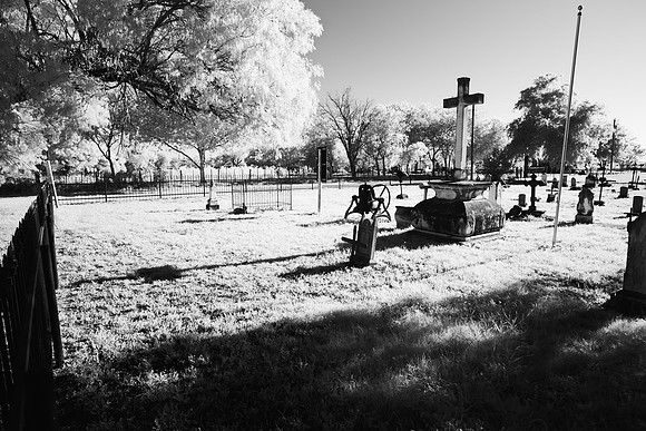 Cemetery D'Hanis_MLL3580_