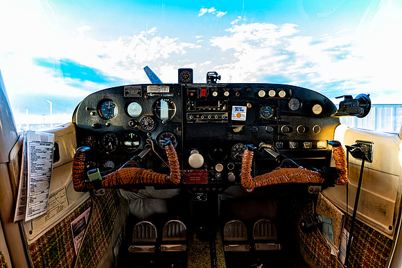 N7688X Cockpit