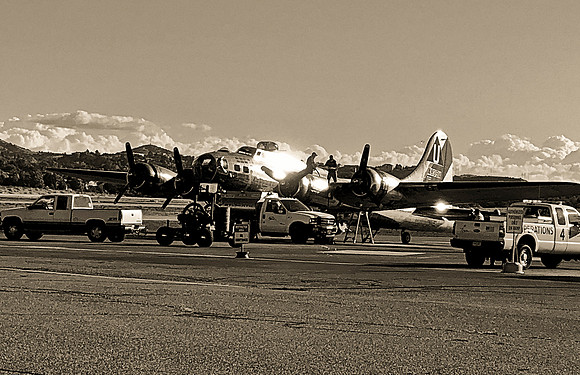 B-17 N483514