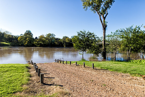 Colorado River Beeson's Crossing at Columbus 30.89 FT MLL0475 November 02, 2013 17-02-59