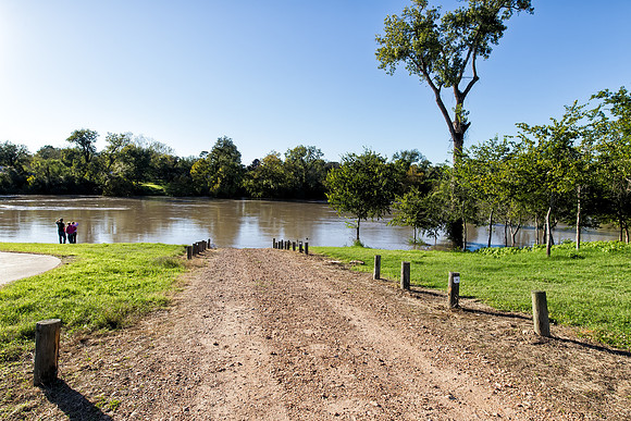 Colorado River Beeson's Crossing at Columbus 30.89 FT MLL0476 November 02, 2013 17-03-29