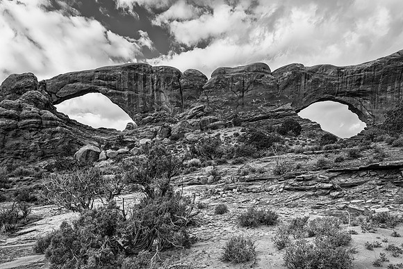 Spectacle Arch Arches NP IMG_5140bw